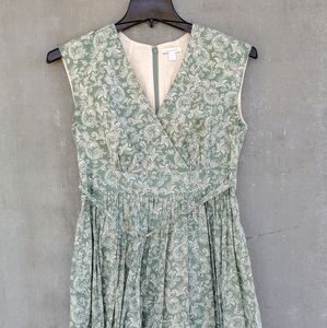 Cute vintage looking dress